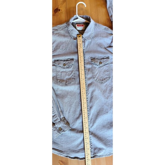 Wrangler Men's M Denim Shirt Long Sleeve, Two-Pocket, Snap w/Button Collar - Picture 4 of 7